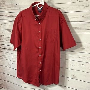 Croft & Barrow size XL men’s short sleeved shirt, summer weight, dusty red